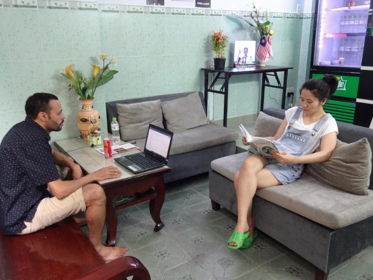Language Exchange Hostel 2 Ho Chi Minh City Exterior photo